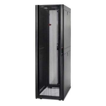 NetShelter SX 42U da APC 600mm x 1070mm c/ Lados em Preto 